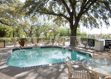 H I Express & Suites San Antonio Medical-Six Flags Exterior foto
